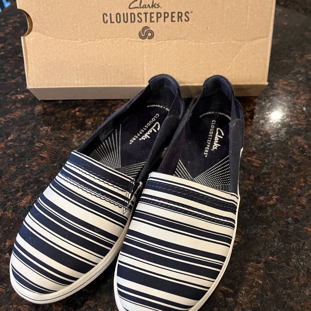 Clarks Cloudsteppers (6)